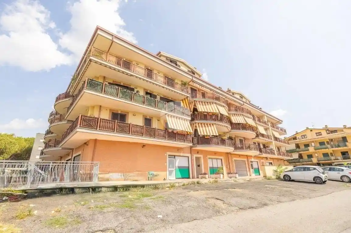 Appartamento in vendita a Guidonia Montecelio
