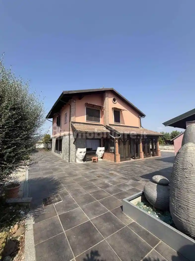Villa in vendita a Dusino San Michele