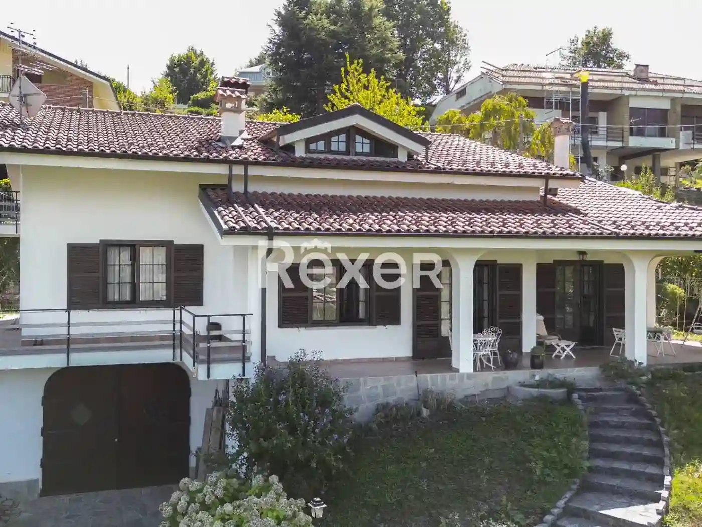 Villa - foto 2