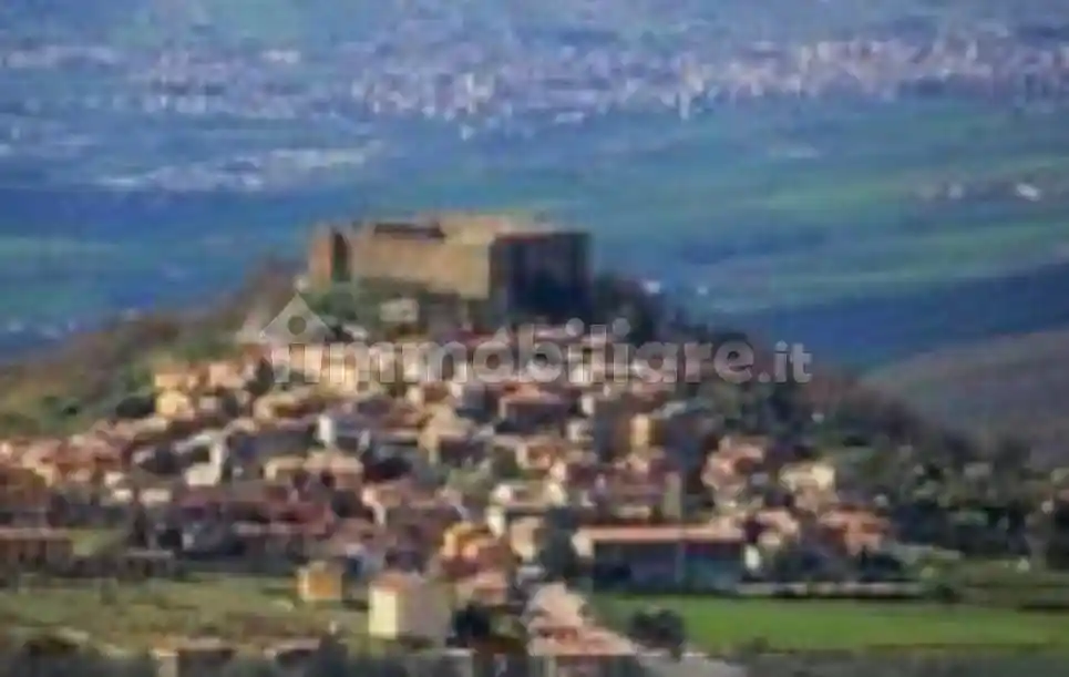 Rustico - Casale in vendita a Avigliano