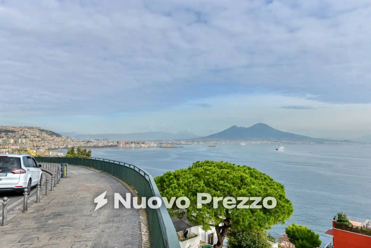 Appartamento in vendita a Napoli