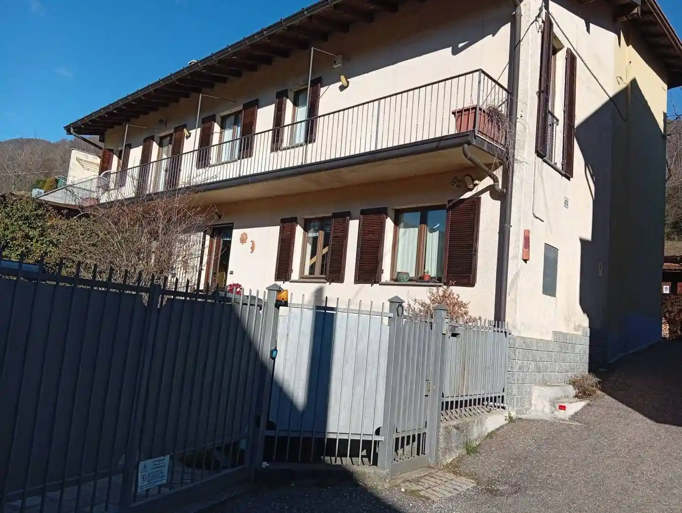 Casa indipendente in vendita a Varese