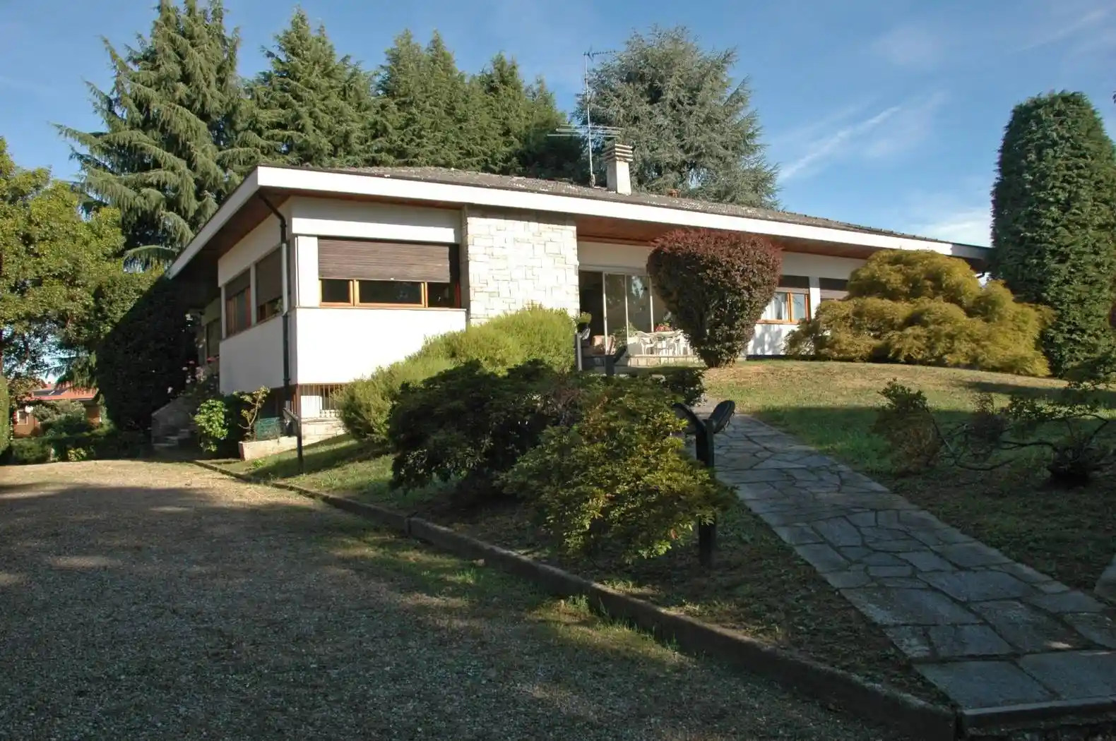 Villa in vendita a Carnago