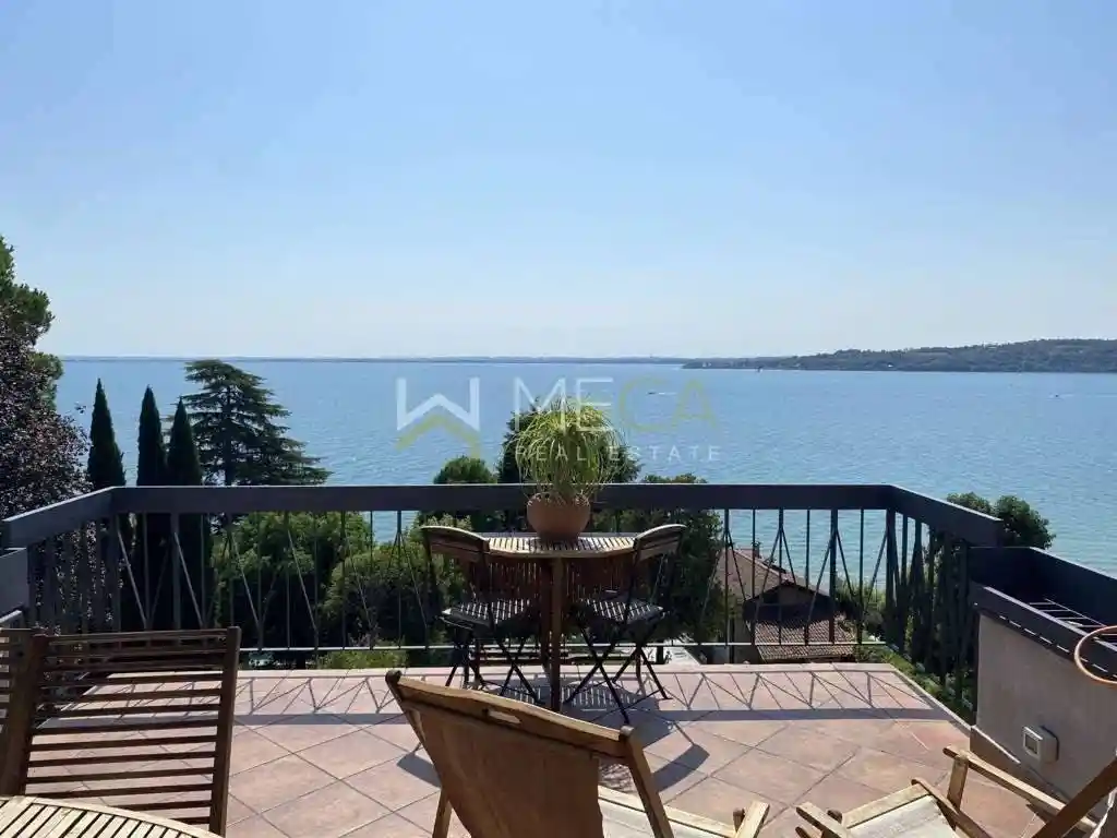 Villa in vendita a Padenghe sul Garda