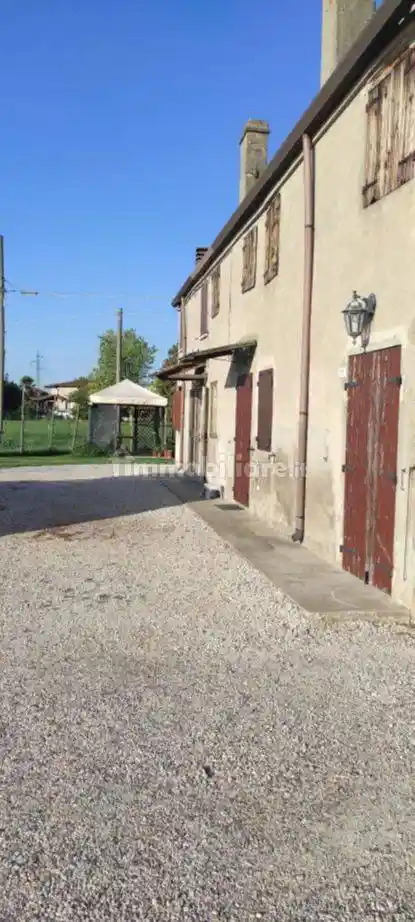 Casa indipendente in vendita a Riva del Po