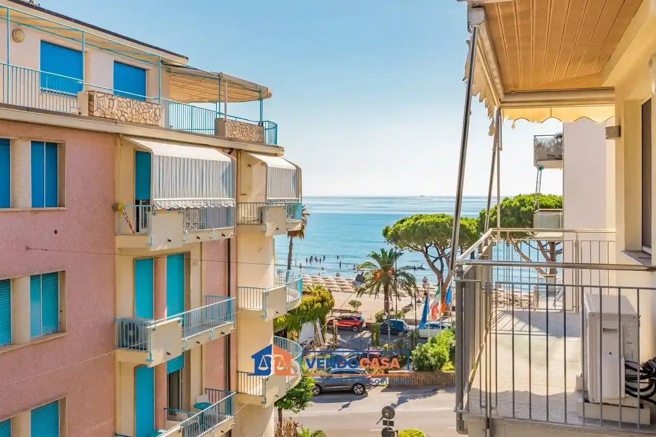 Appartamento in vendita a Alassio