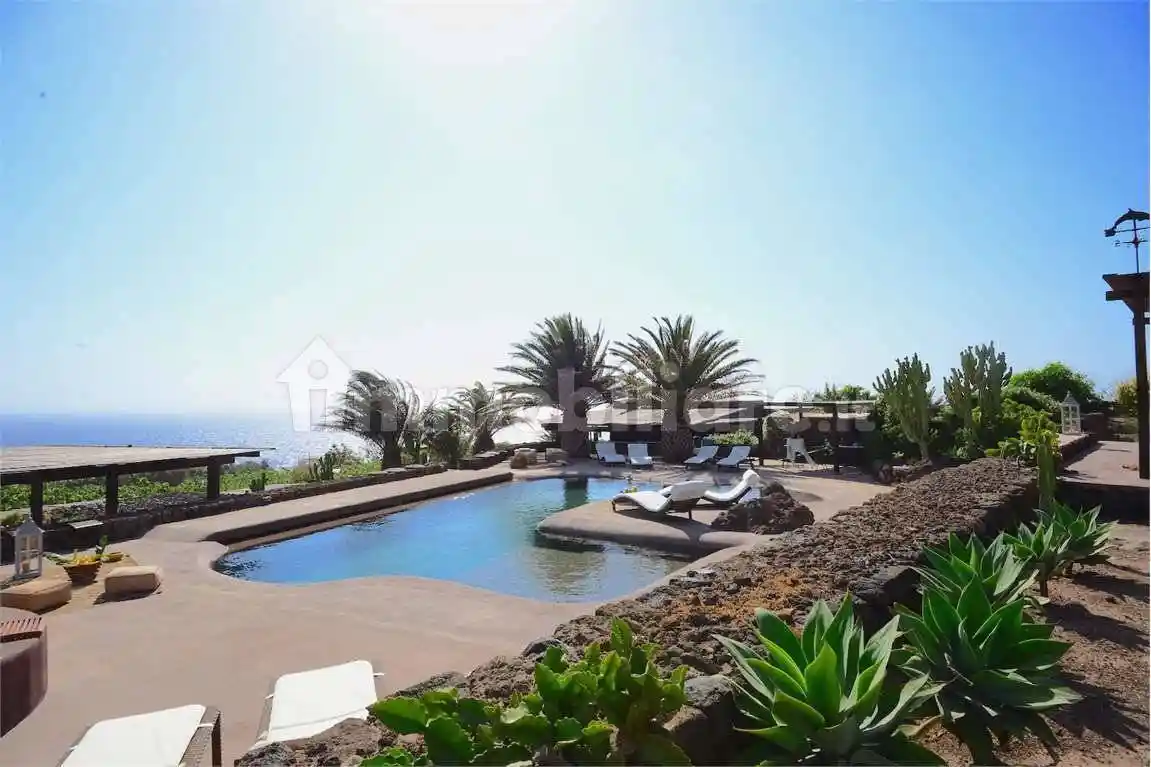 Rustico - Casale in vendita a Pantelleria