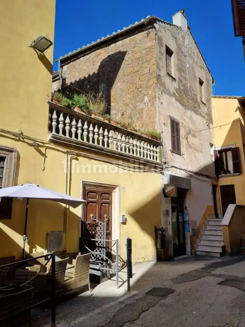 Appartamento in vendita a Gallese