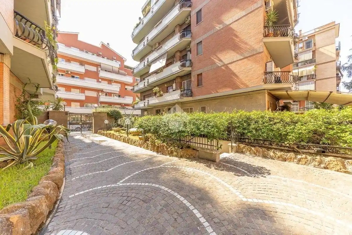 Appartamento in vendita a Roma