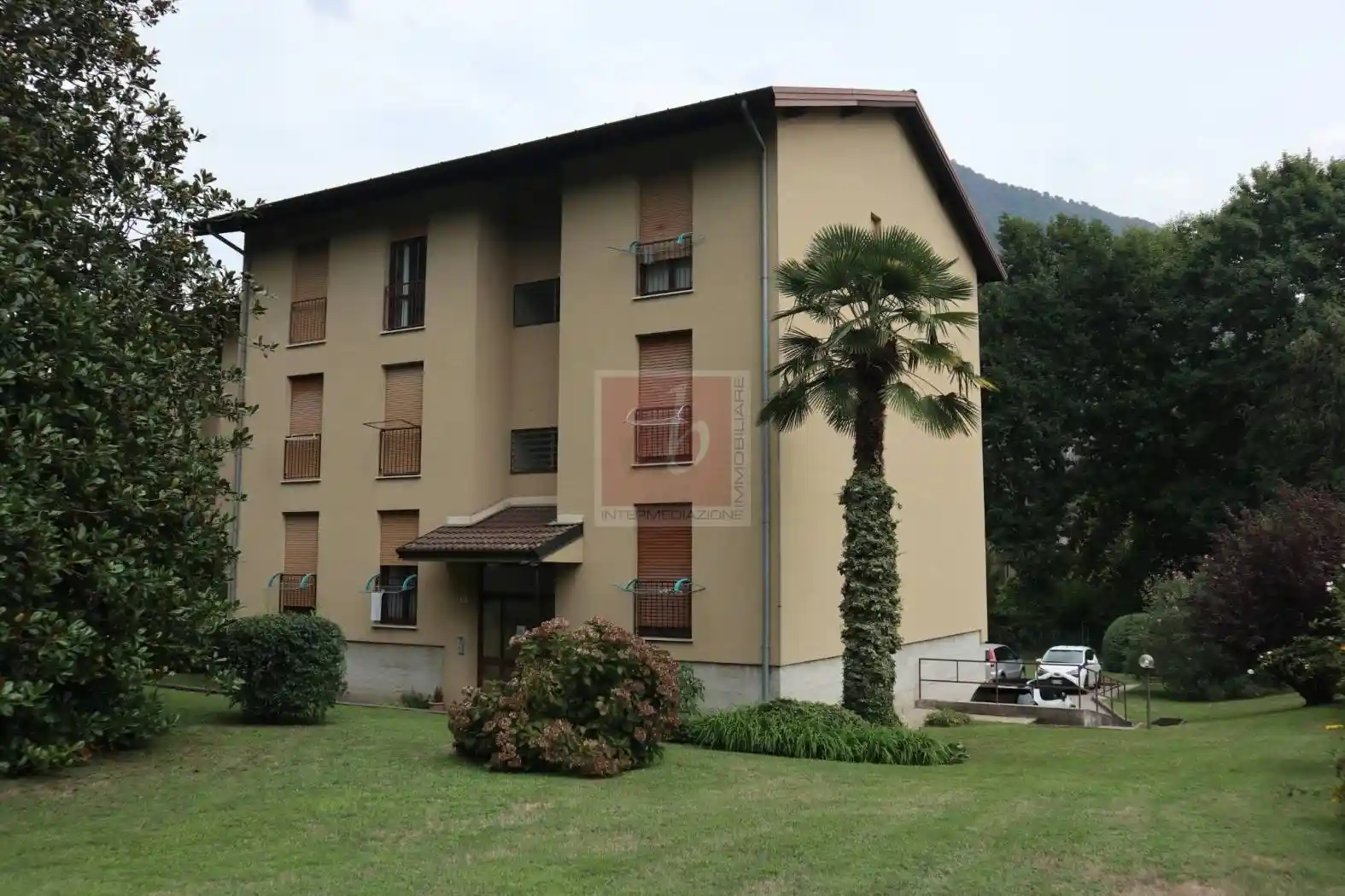 Appartamento in vendita a Laveno-Mombello