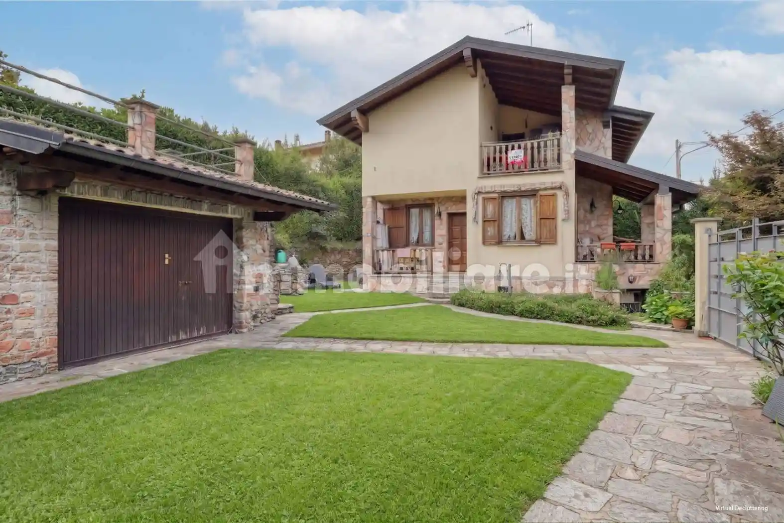 Villa in vendita a Bedero Valcuvia