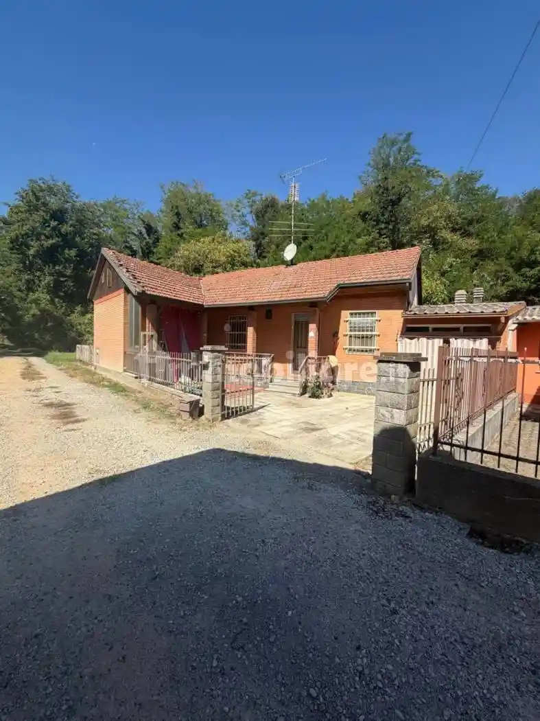 Casa indipendente in vendita a Carisio