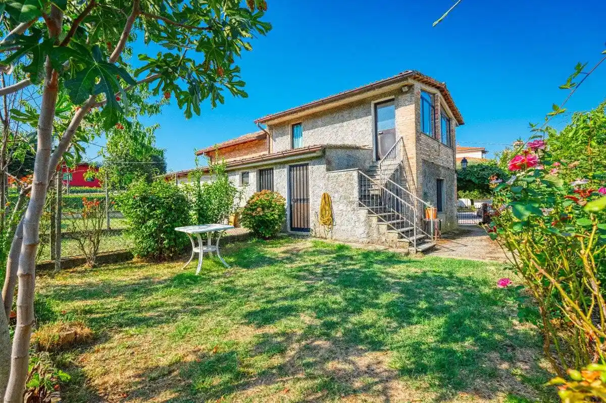 Casa indipendente in vendita a Castell'Arquato