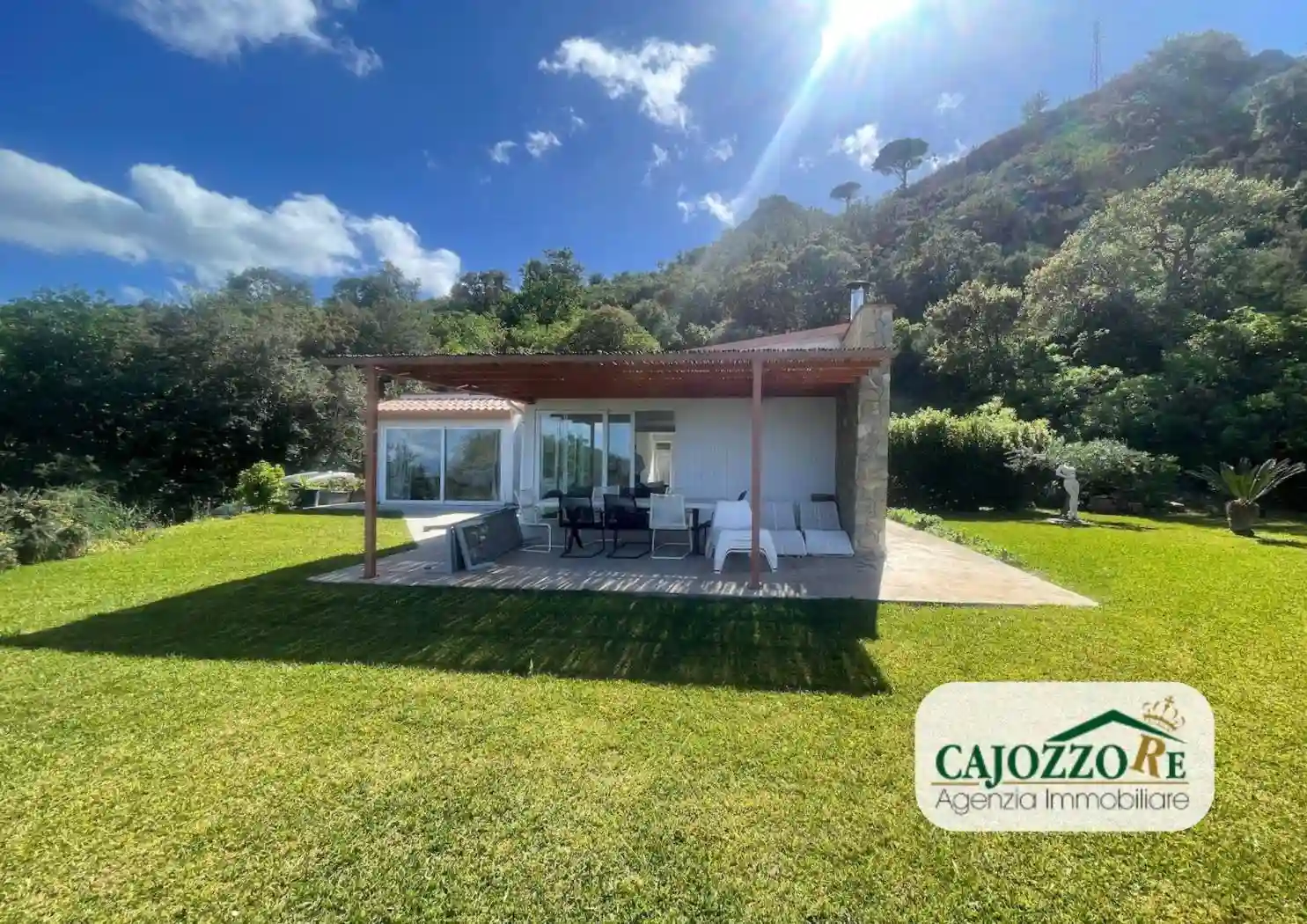 Villa - foto 2