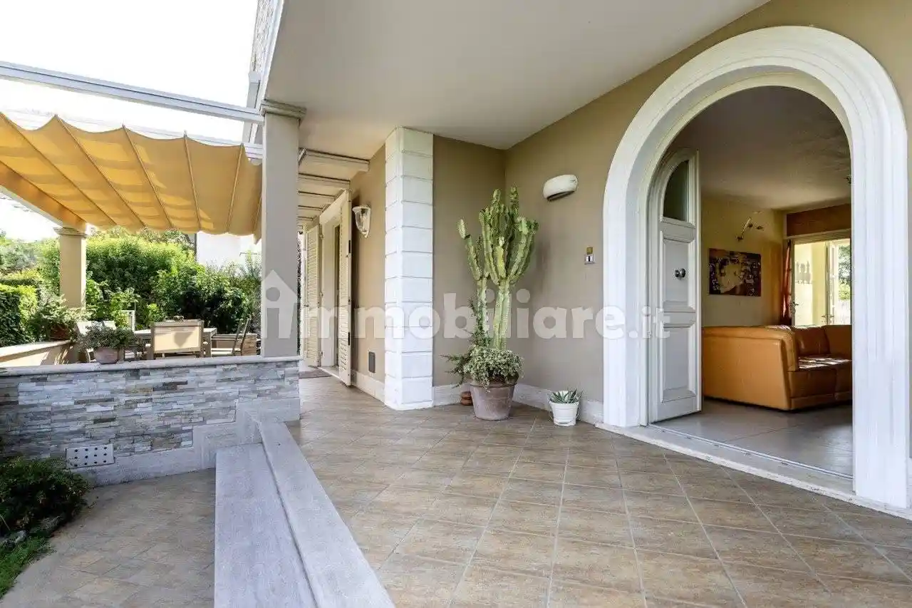 Villa in vendita a Seravezza