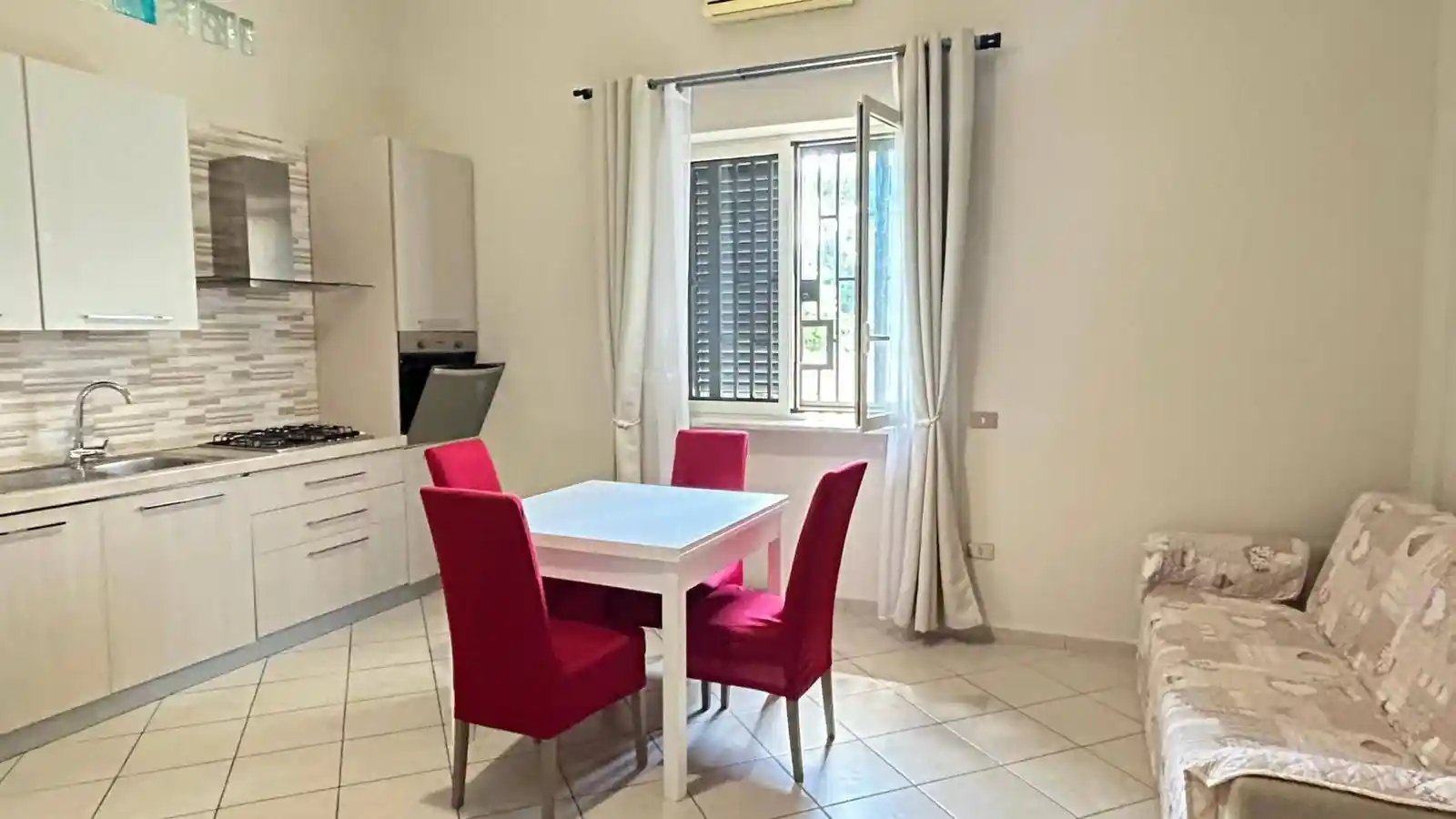 Appartamento in affitto a Napoli