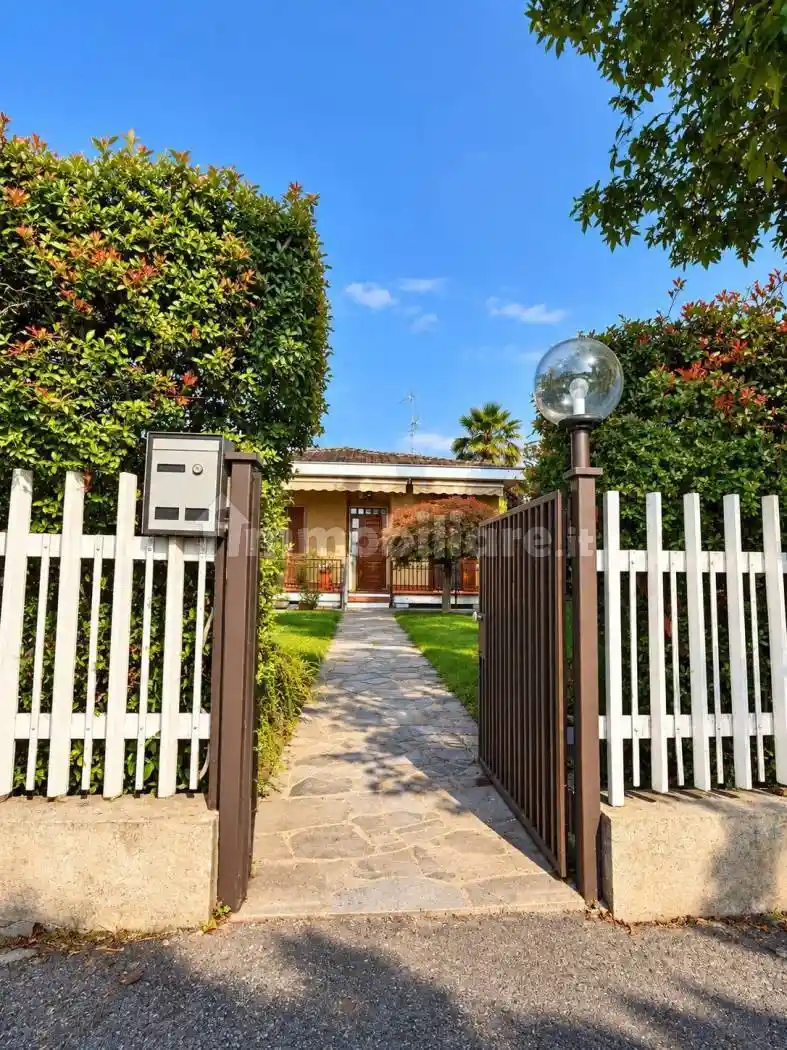 Villa in vendita a Vigevano