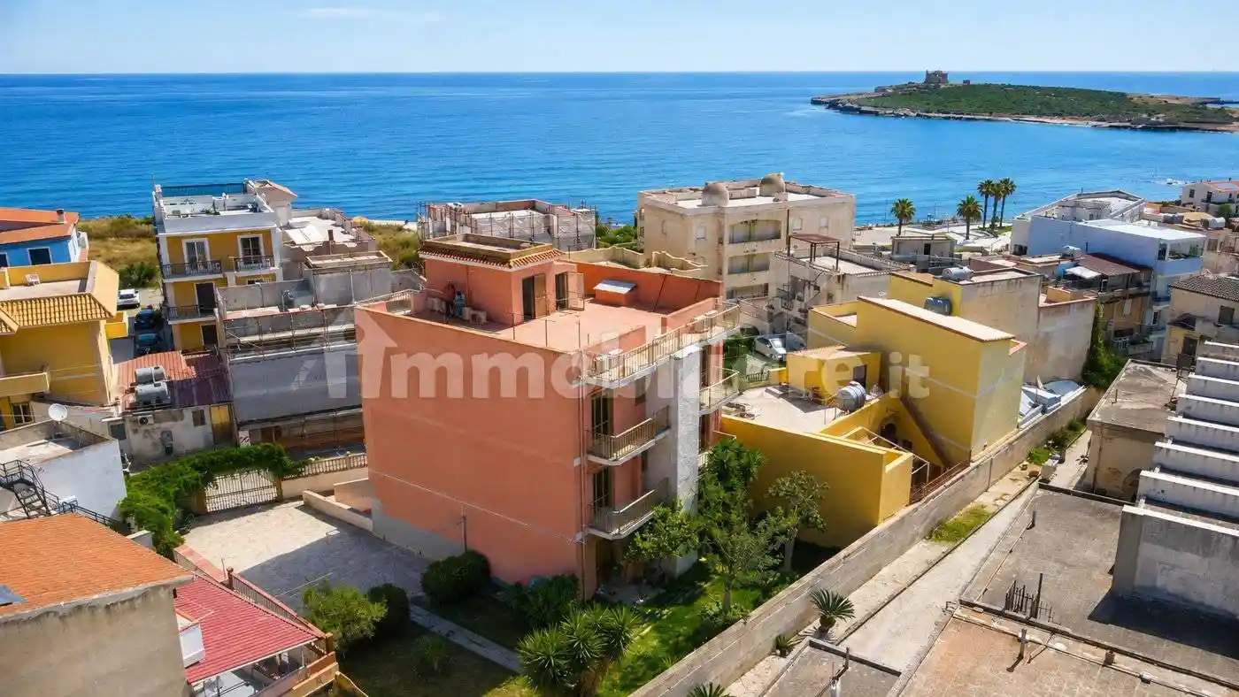 Palazzo - Edificio in vendita a Portopalo di Capo Passero