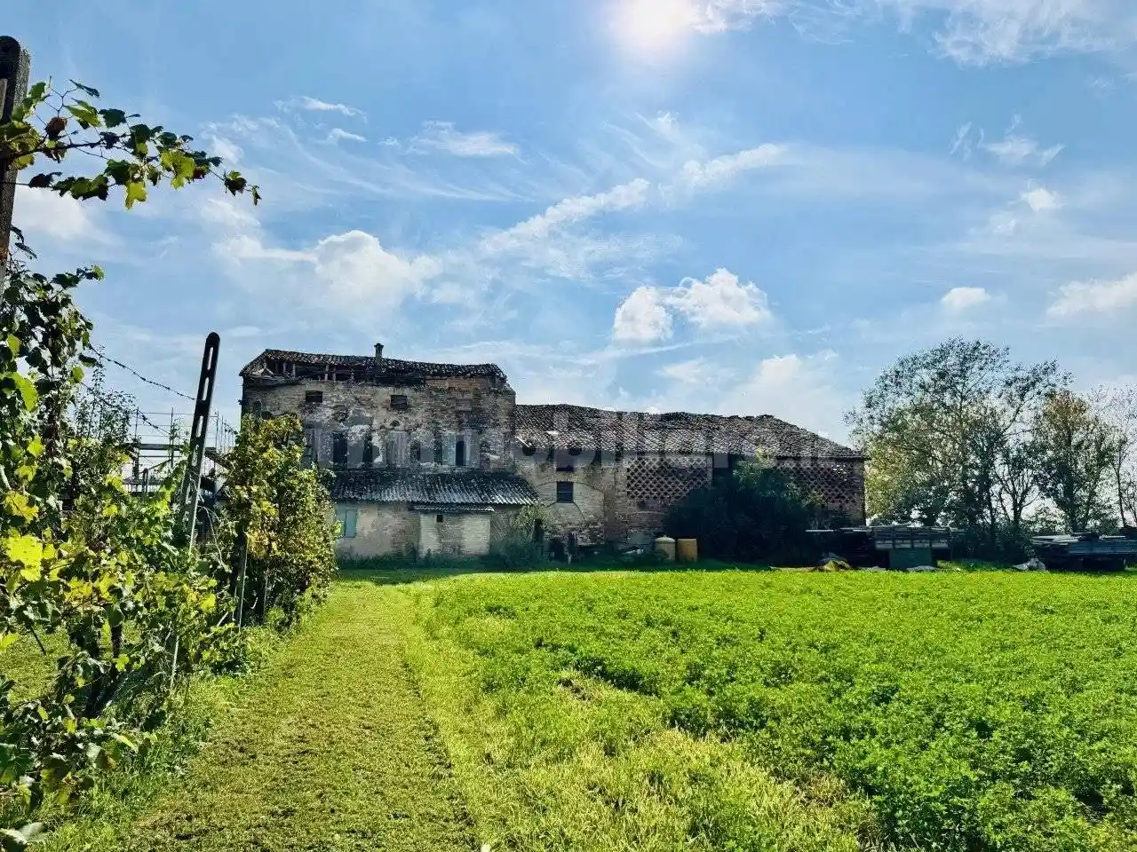 Rustico - Casale in vendita a Parma