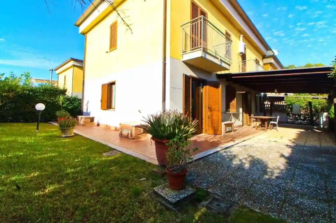 Villetta a schiera - foto 2