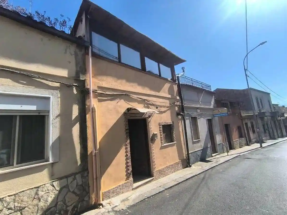 Casa indipendente in affitto a Messina