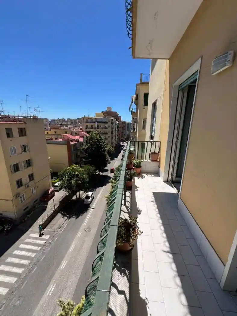 Appartamento in vendita a Napoli