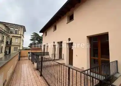 Casa indipendente in vendita a Piacenza
