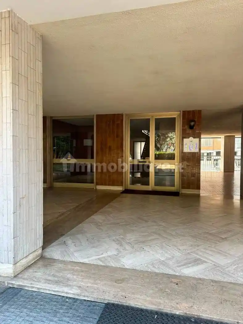 Palazzo - Edificio in affitto a Torino