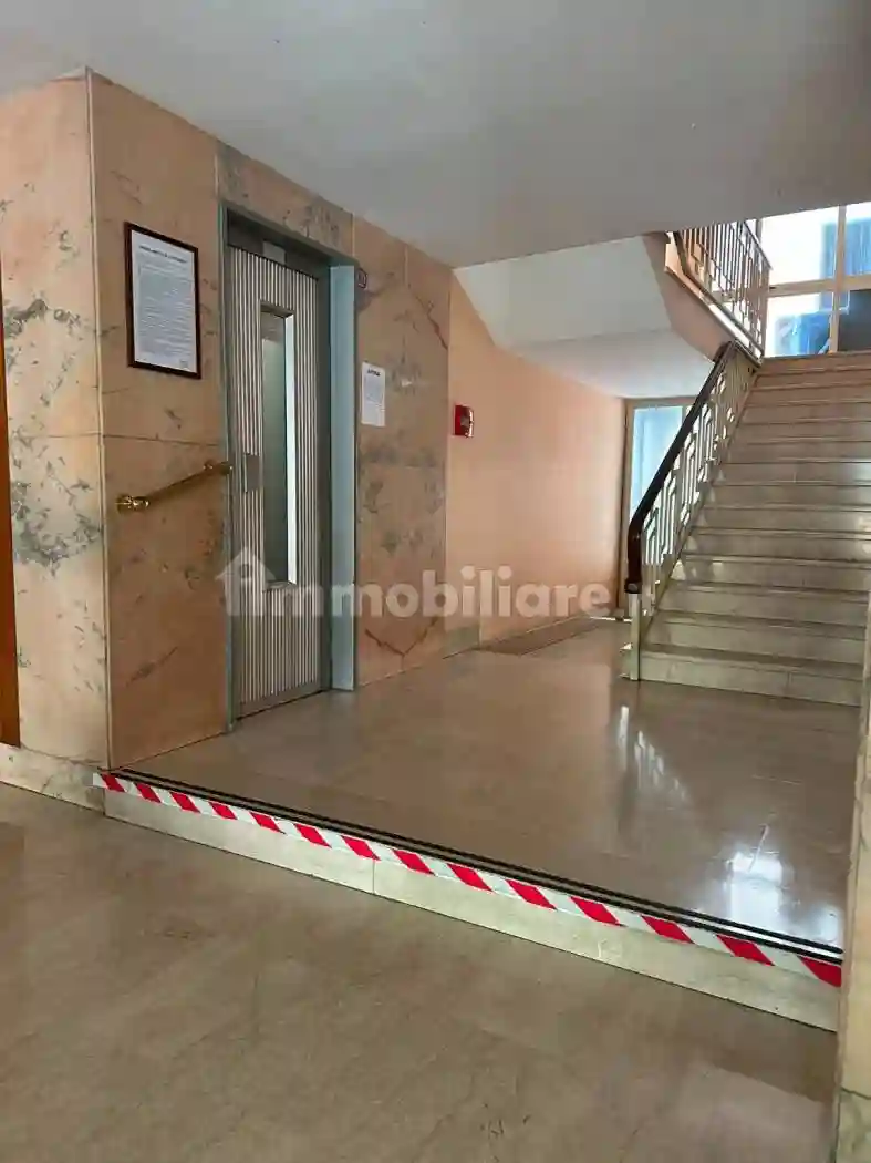 Palazzo - Edificio - foto 2