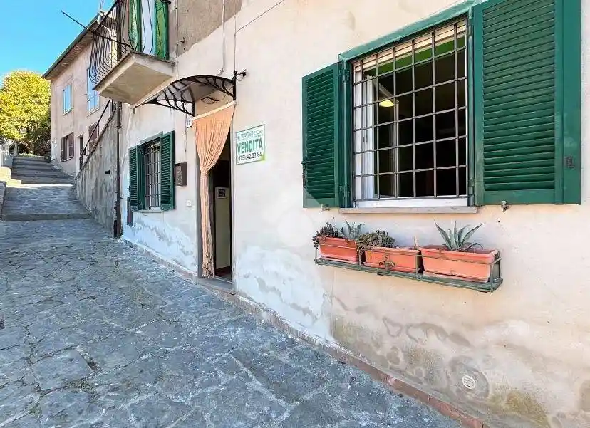Appartamento in vendita a Latera