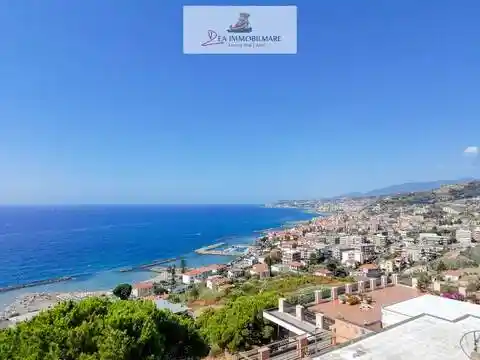Appartamento in vendita a Santo Stefano al Mare