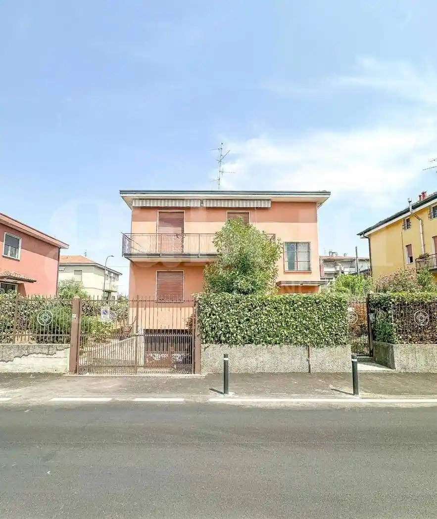 Villa in vendita a Cologno Monzese