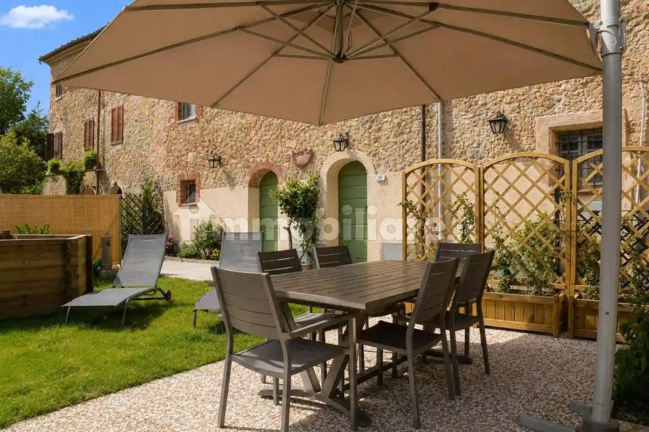 Rustico - Casale in vendita a Camaiore