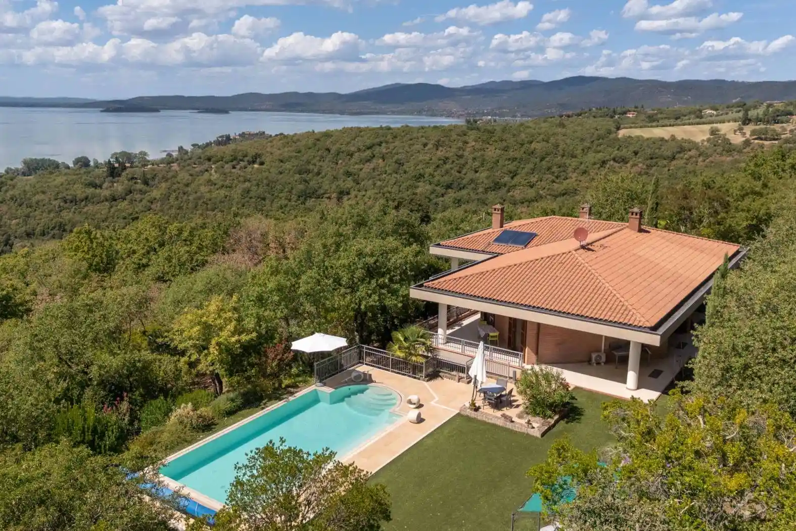 Villa in vendita a Magione