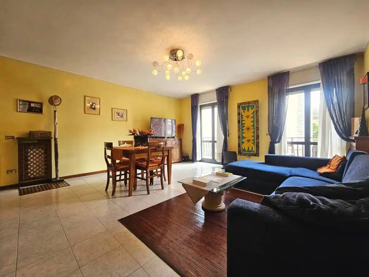 Appartamento in vendita a Leffe