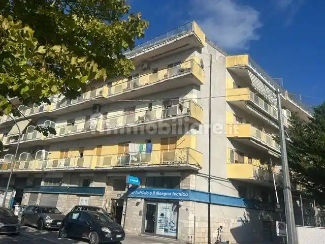 Appartamento in vendita a Pescara