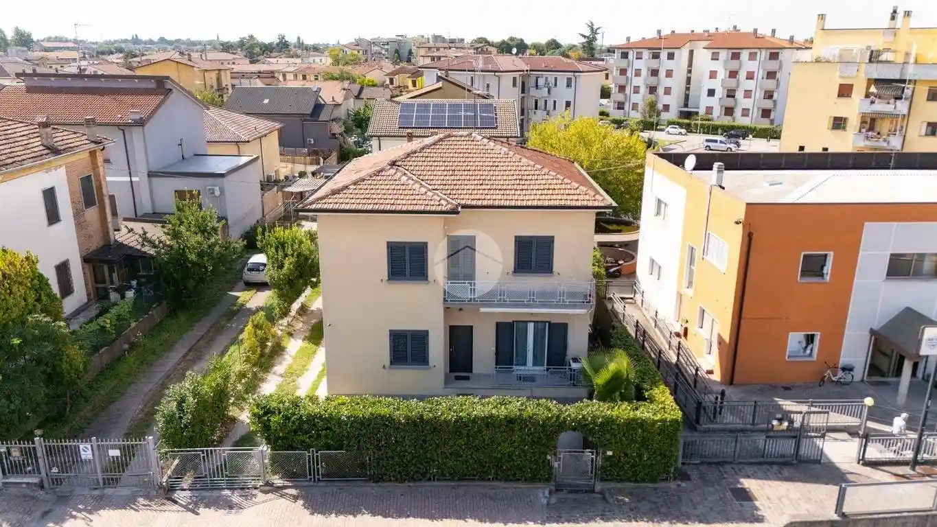 Villa in vendita a Borgo Virgilio