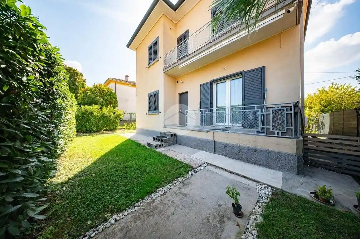 Villa in vendita a Borgo Virgilio