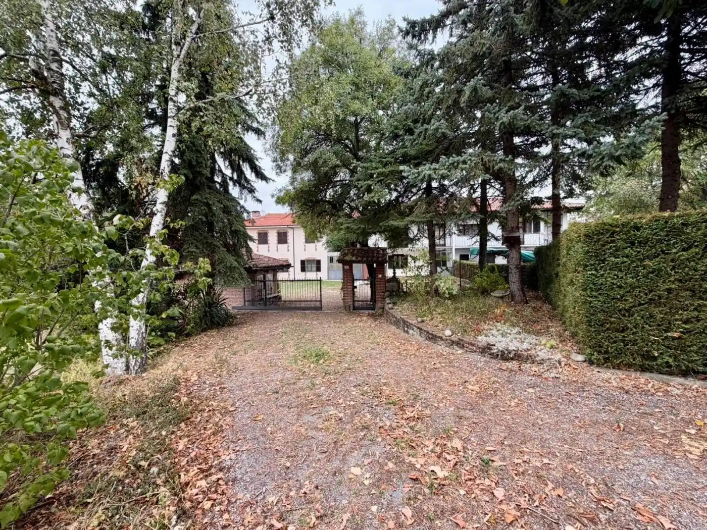 Rustico - Casale in vendita a Roddino