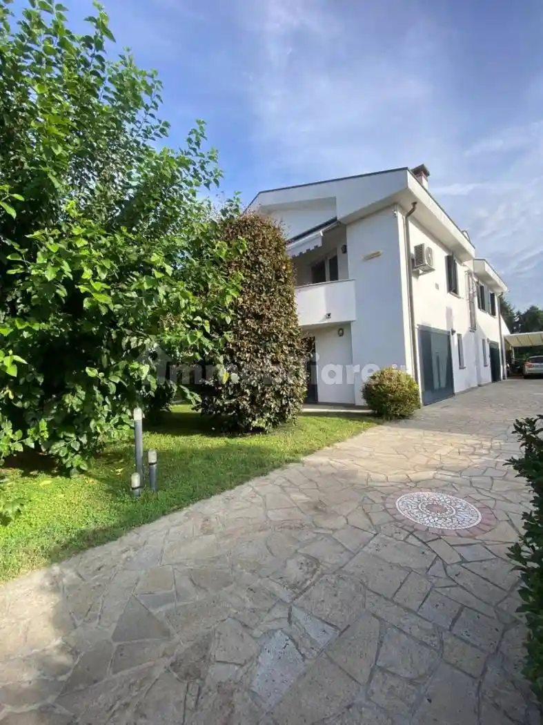 Villa in vendita a Pozzonovo