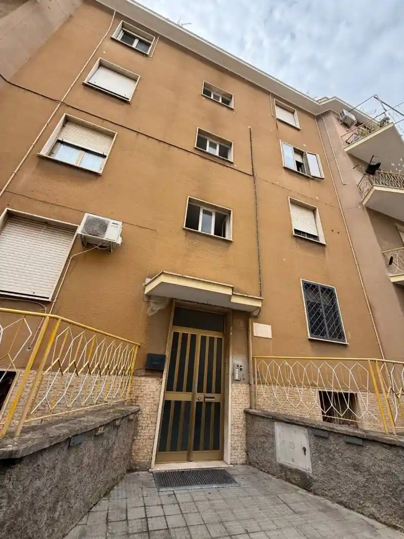 Palazzo - Edificio in vendita a Civitavecchia