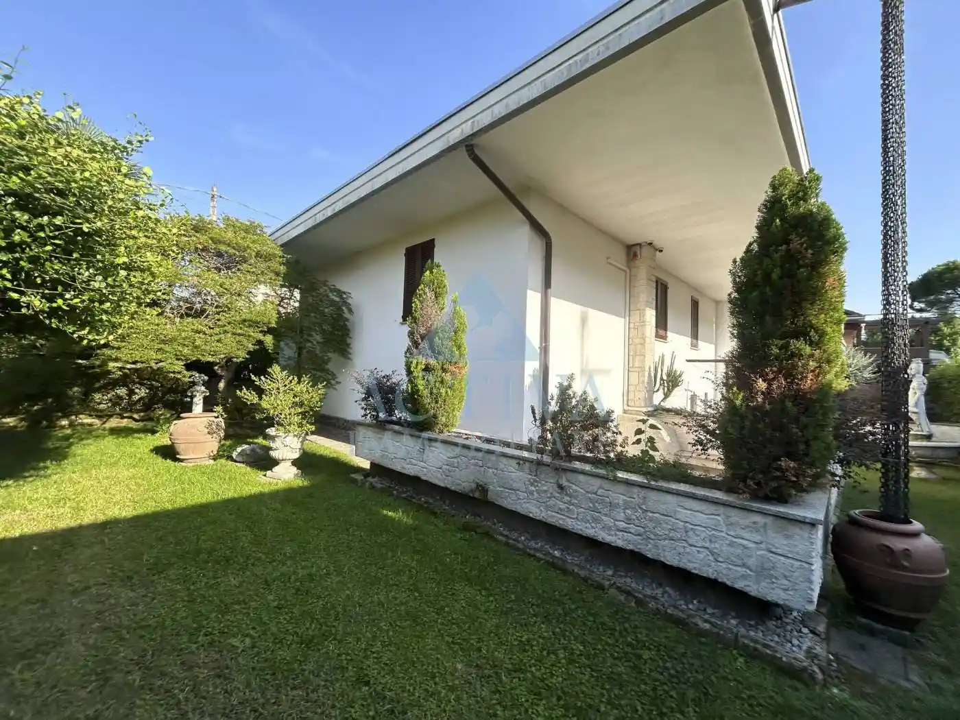Villa in vendita a Olgiate Olona
