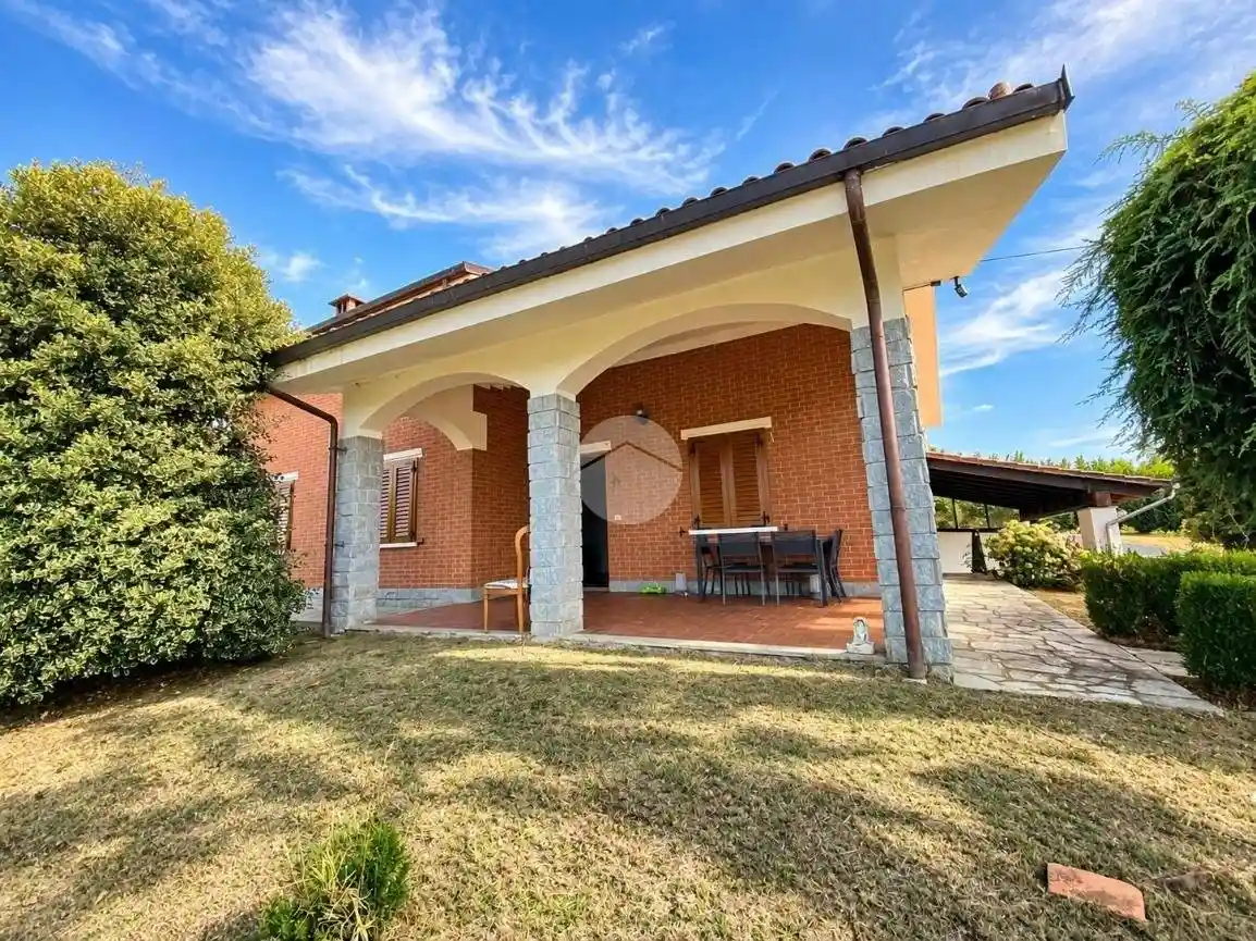 Villa in vendita a Frinco