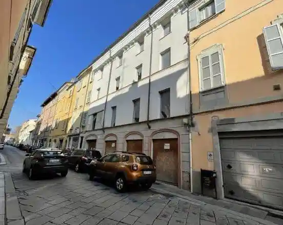 Casa indipendente in vendita a Piacenza