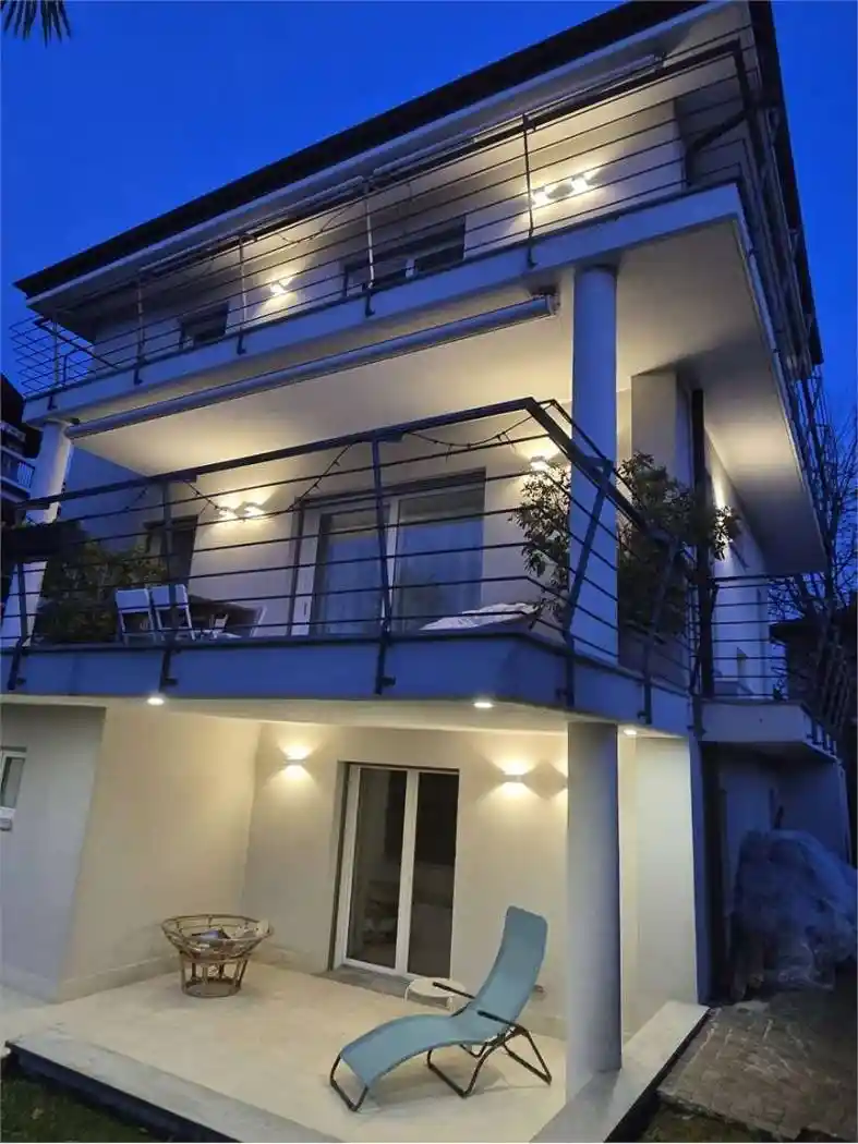 Villa in vendita a Varese