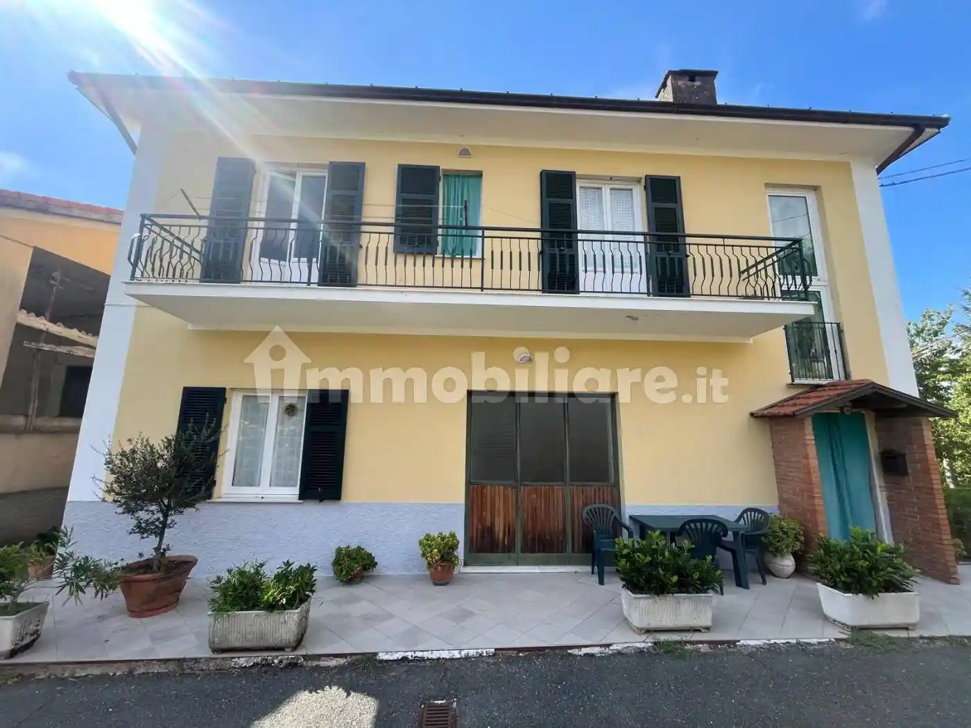 Villa in vendita a Varese Ligure