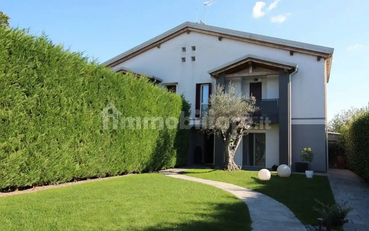 Villa in vendita a Abano Terme