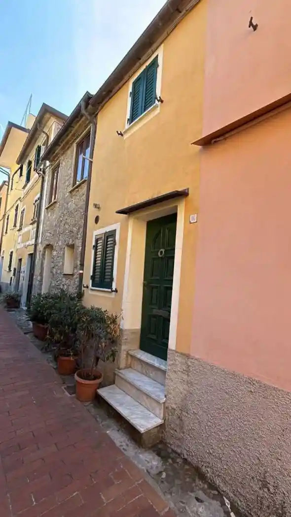 Casa indipendente in vendita a Lerici