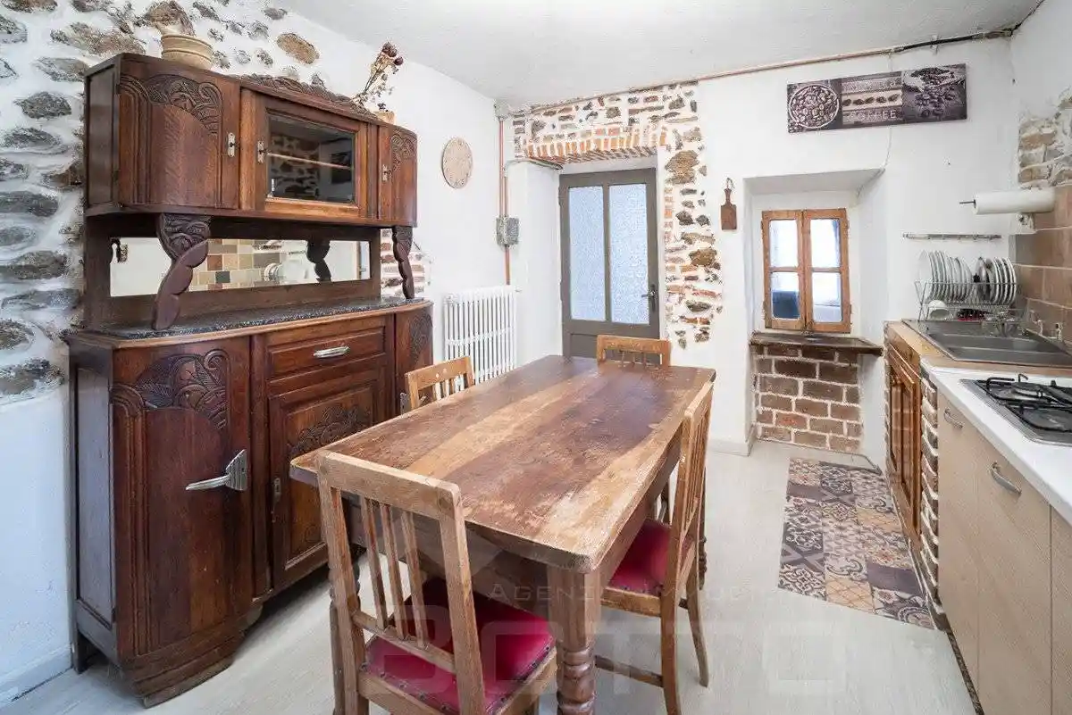 Villa in vendita a Maggiora