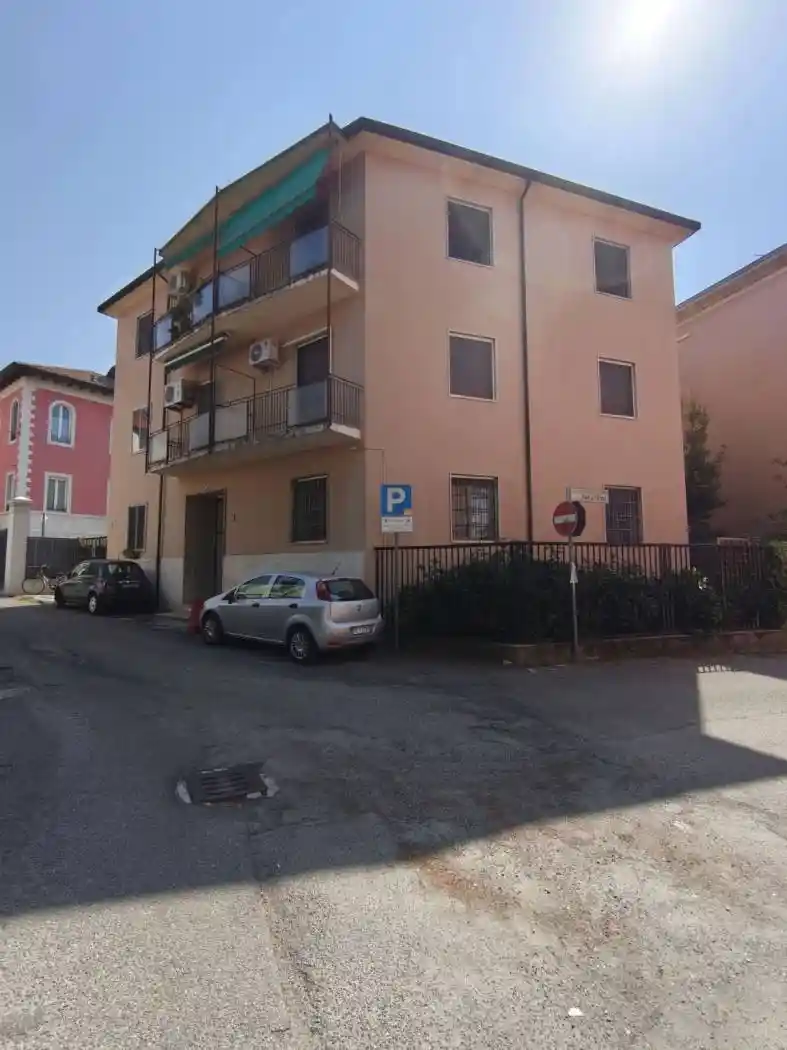 Appartamento in vendita a Pavia